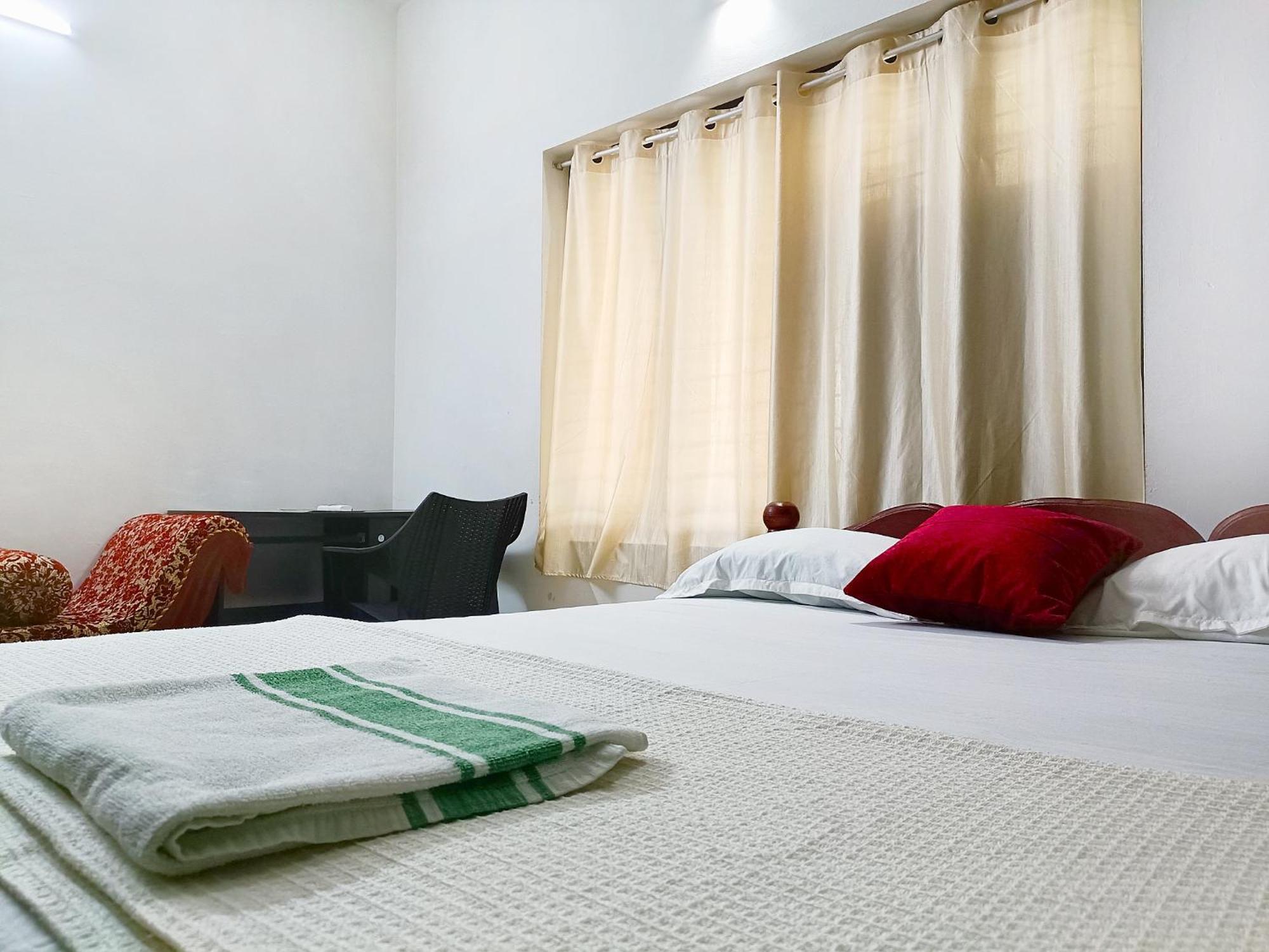 Alma Homestay Mararikulam Bagian luar foto