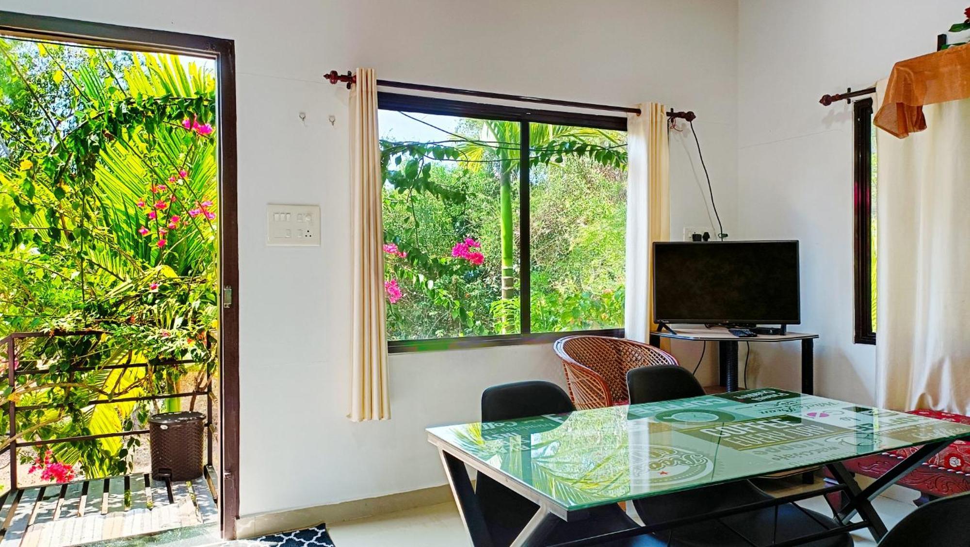Alma Homestay Mararikulam Bagian luar foto
