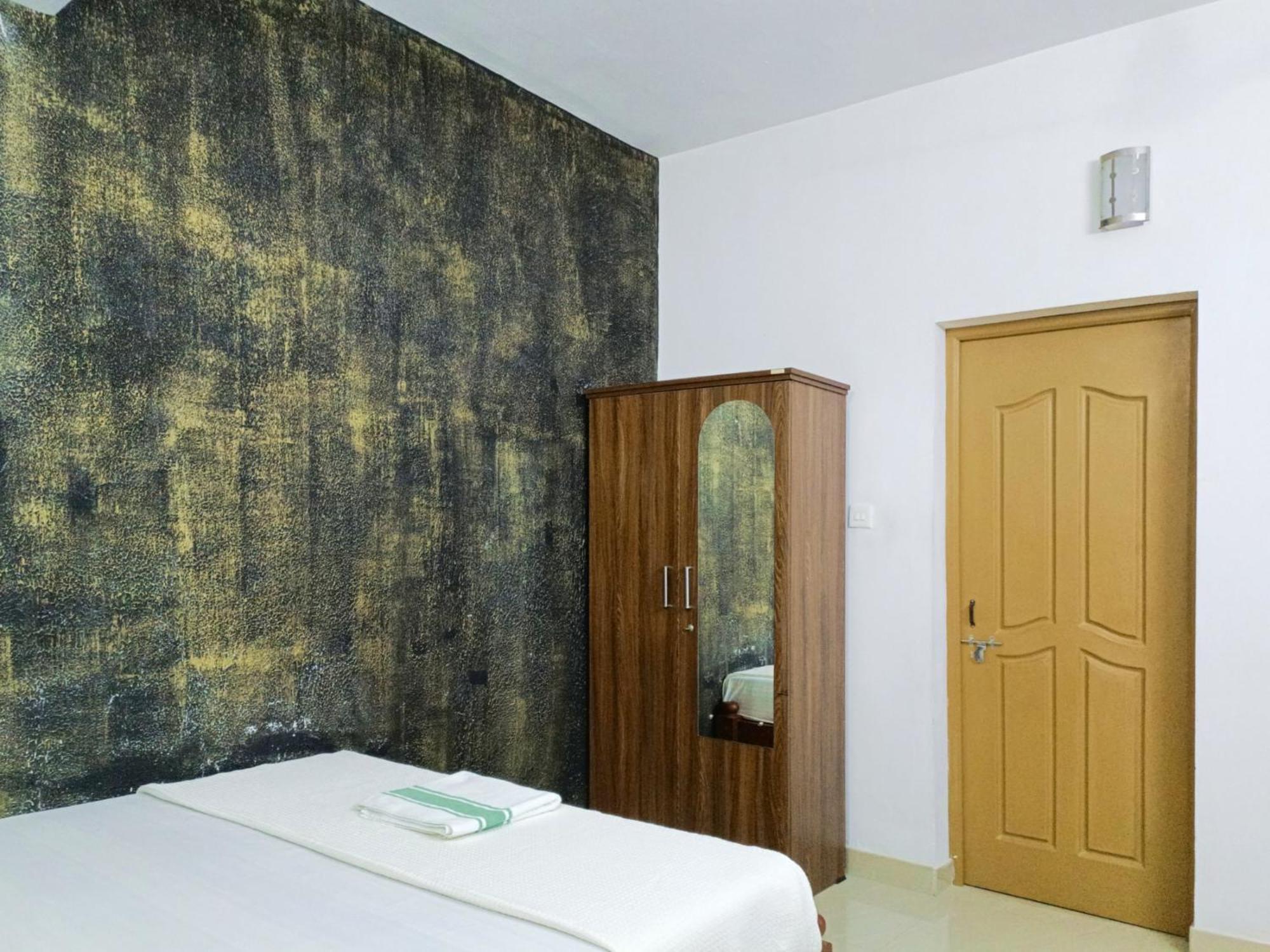 Alma Homestay Mararikulam Bagian luar foto
