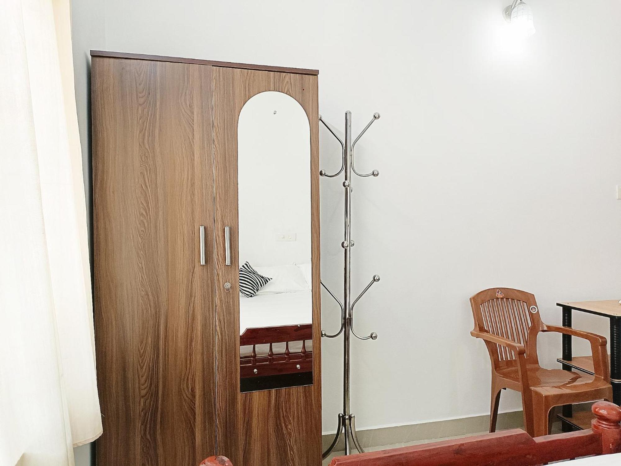 Alma Homestay Mararikulam Bagian luar foto